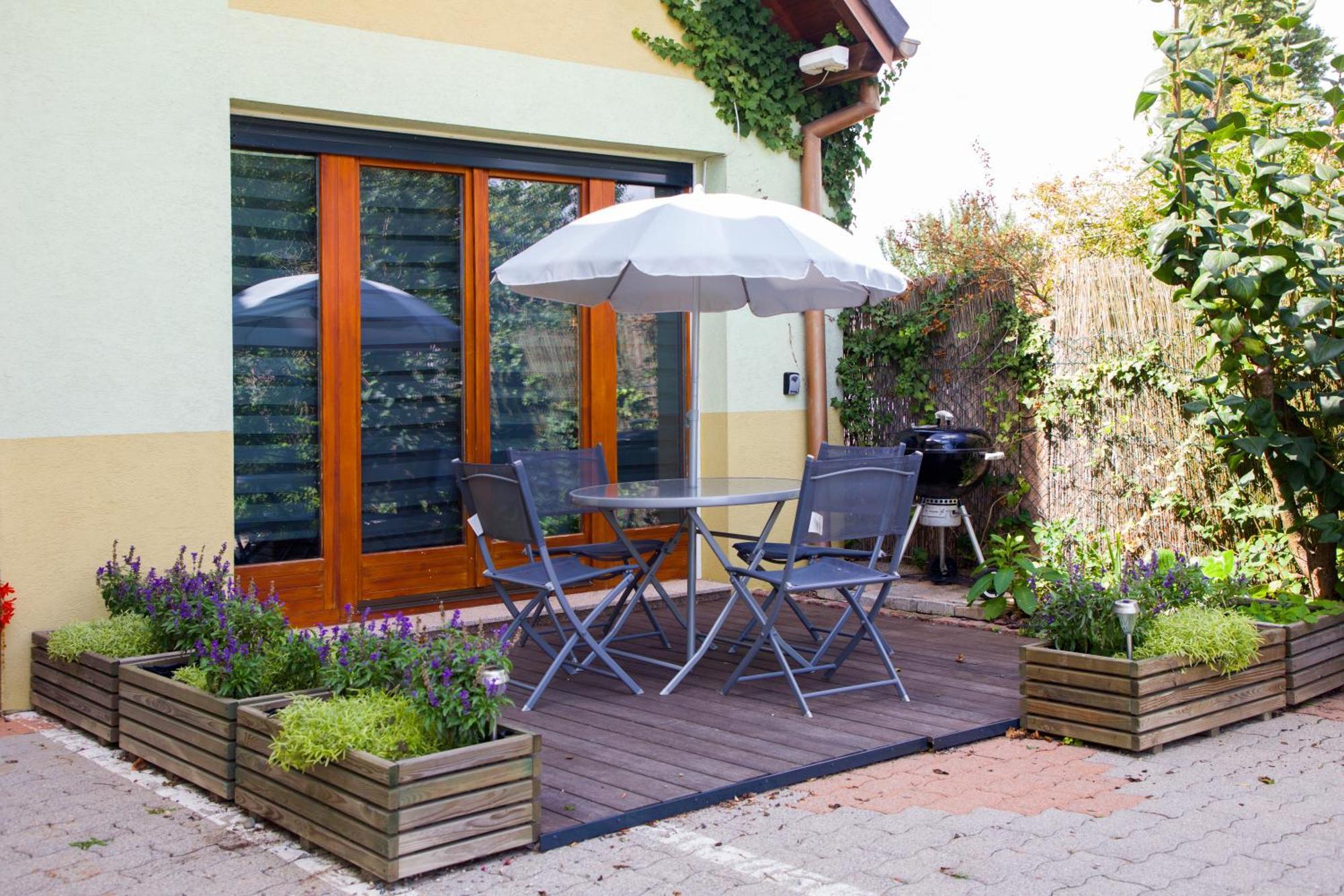 Le Cocon Appart Avec Parking Prive & Terrasse Sainte-Croix-en-Plaine Exterior foto